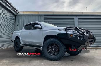 MITSUBISHI TRITON TECH MATTE BLACK